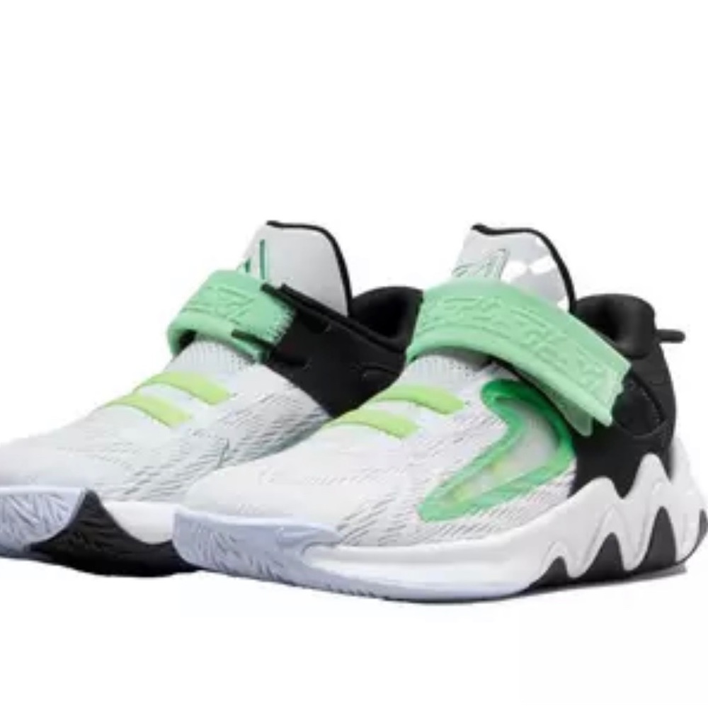 Nike GIANNIS Immortality 2 "White/Black/Grey" Boys' Basketball Shoe in Size 2.5